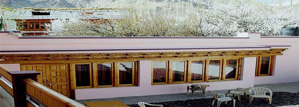 Beyond Stay - Kanika Himalayan View Leh Exterior foto