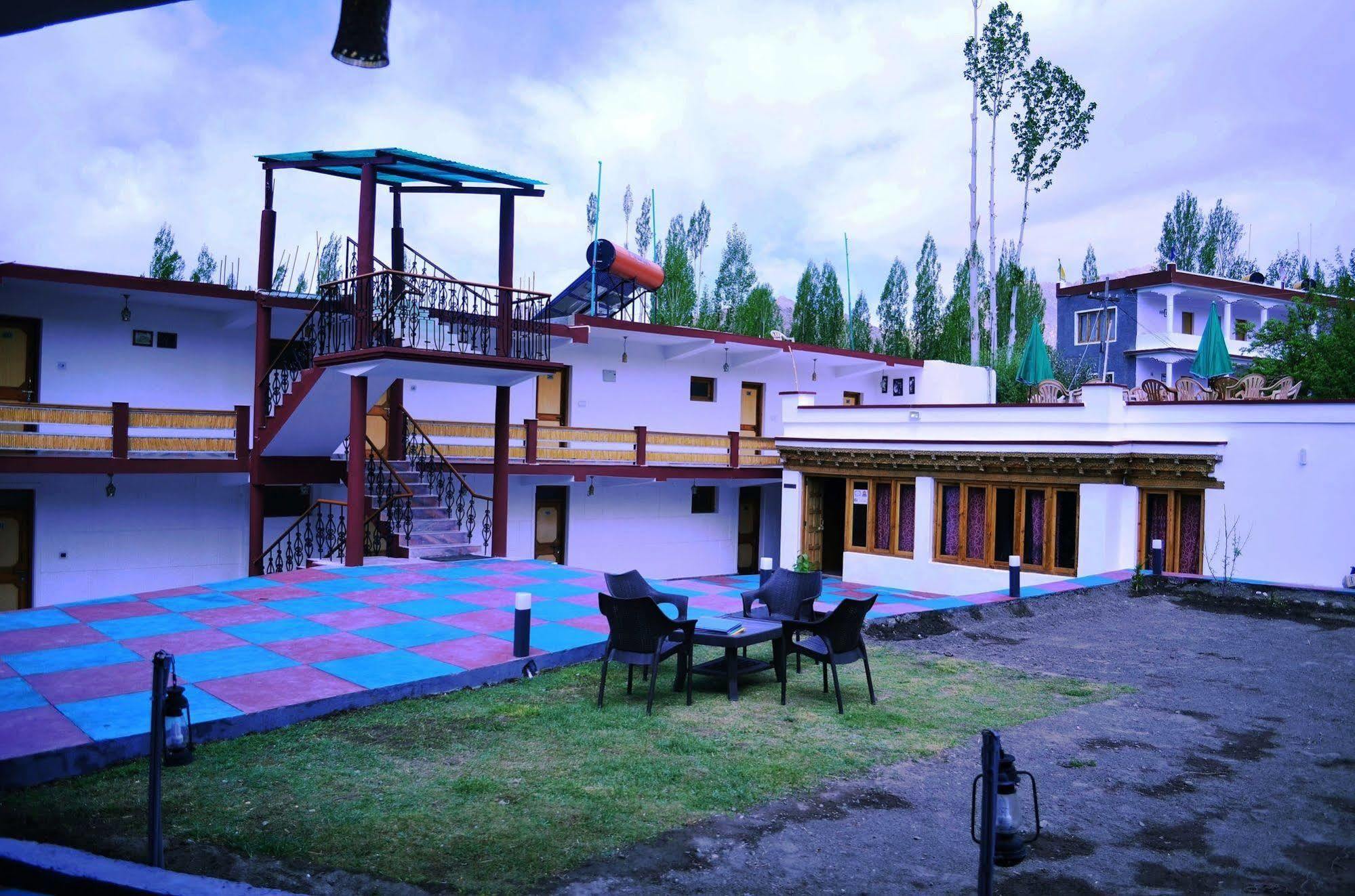 Beyond Stay - Kanika Himalayan View Leh Exterior foto