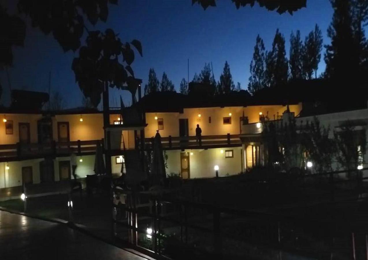 Beyond Stay - Kanika Himalayan View Leh Exterior foto